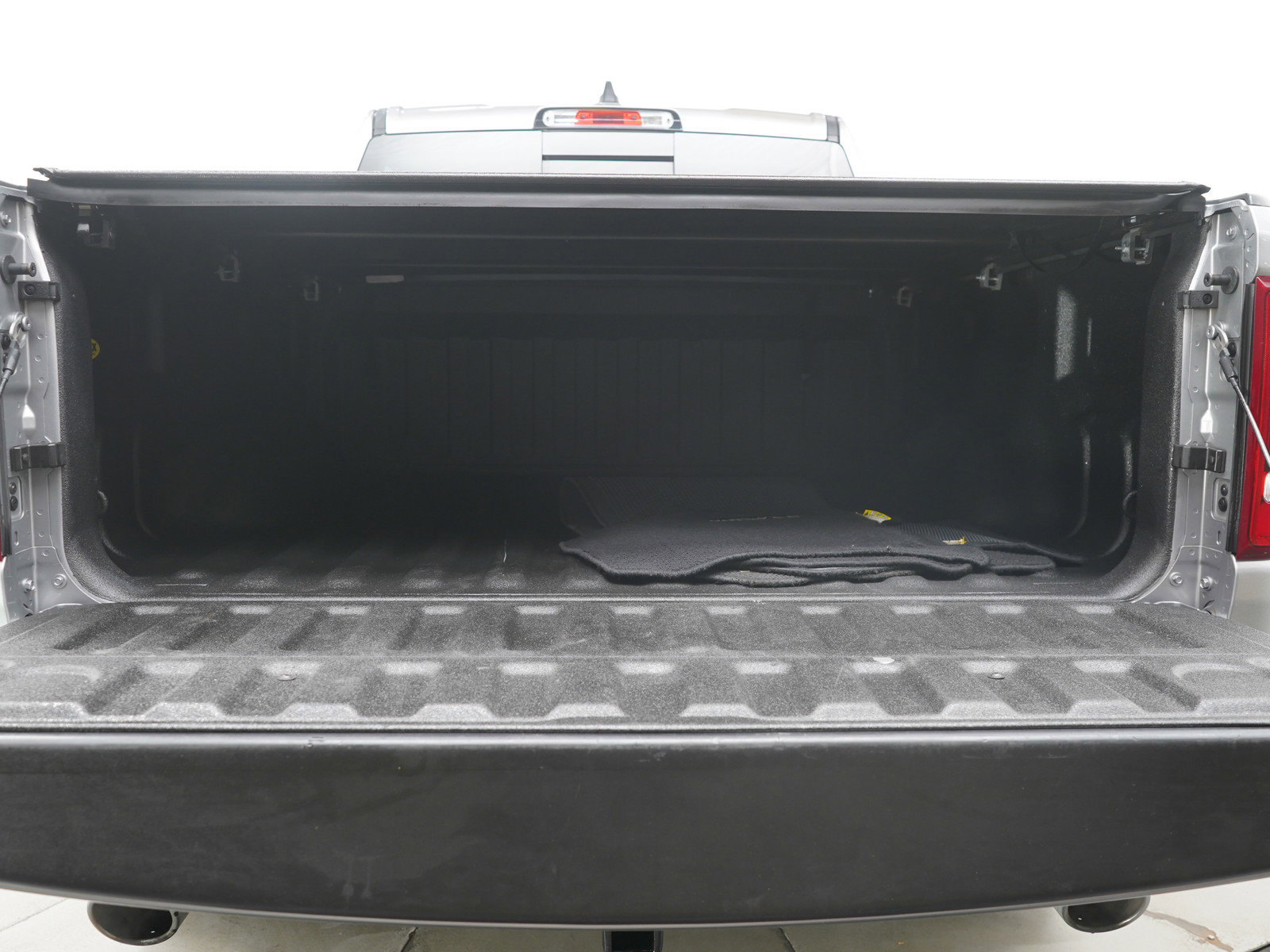 Used 2019 RAM 1500 Laramie w/ Trailer Tow Group image 17