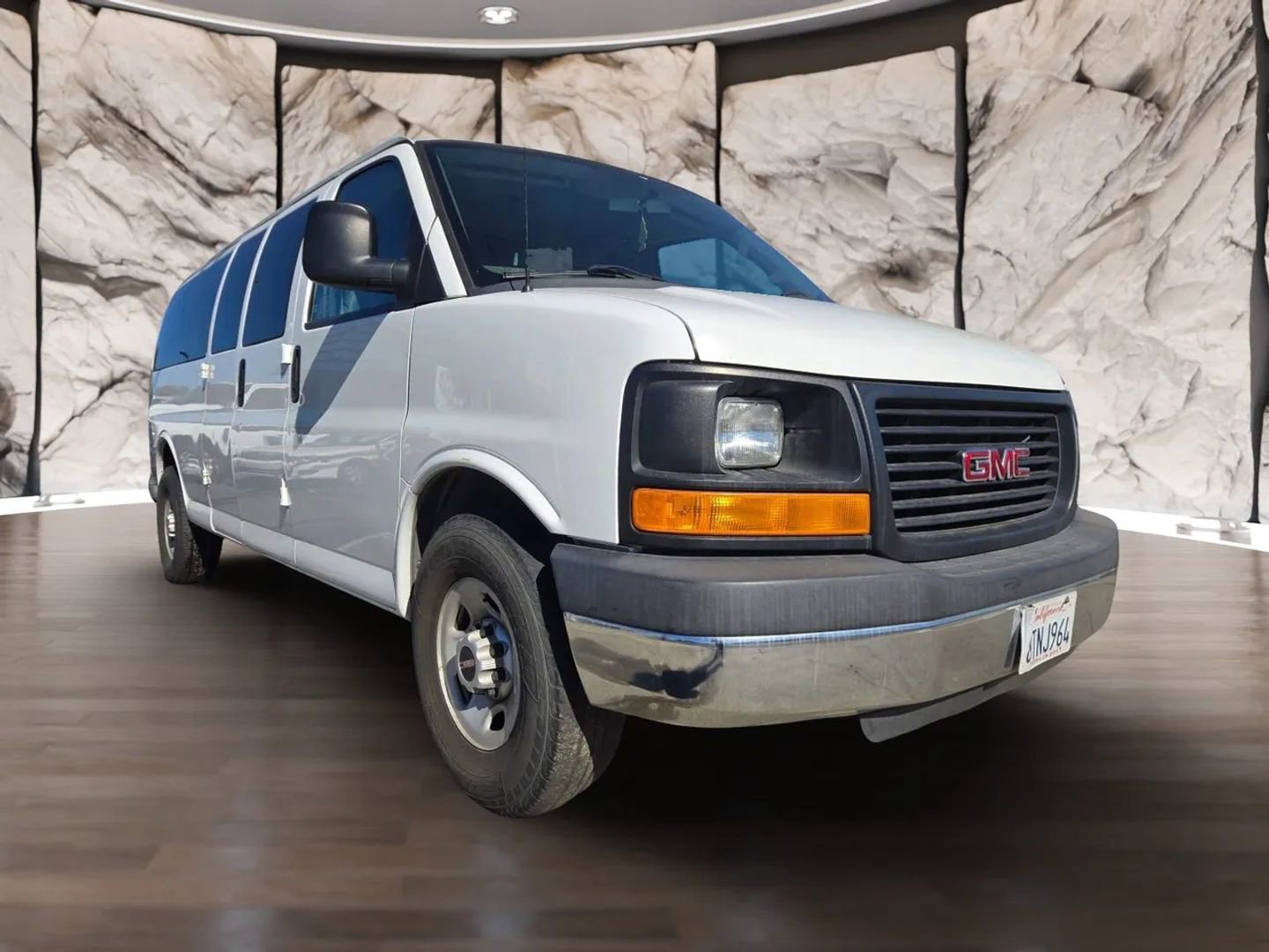 Used 2016 GMC Savana 3500 LS image 3