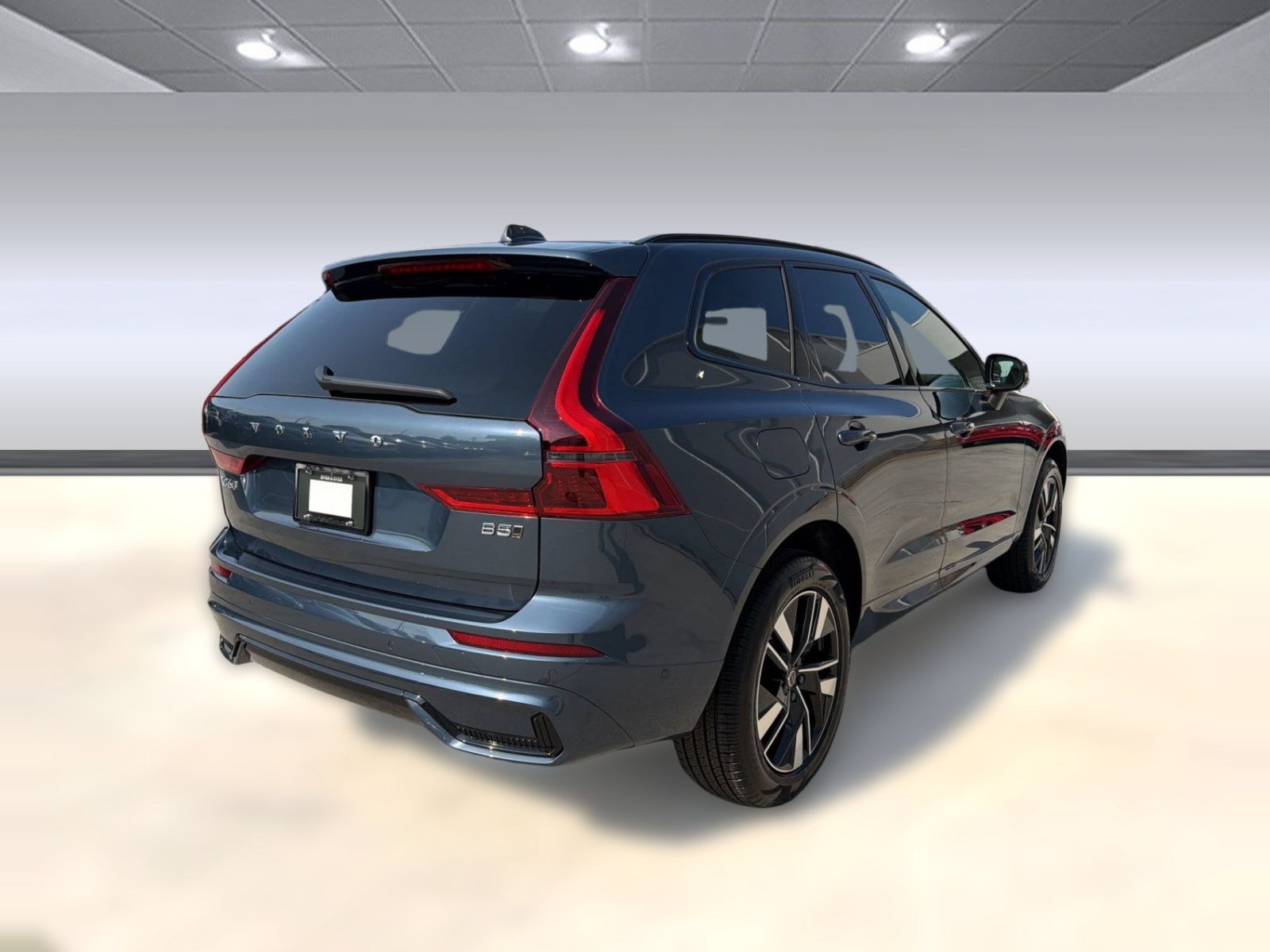 New 2026 Volvo XC60 B5 Plus w/ Climate Package AWD/4WD image 9