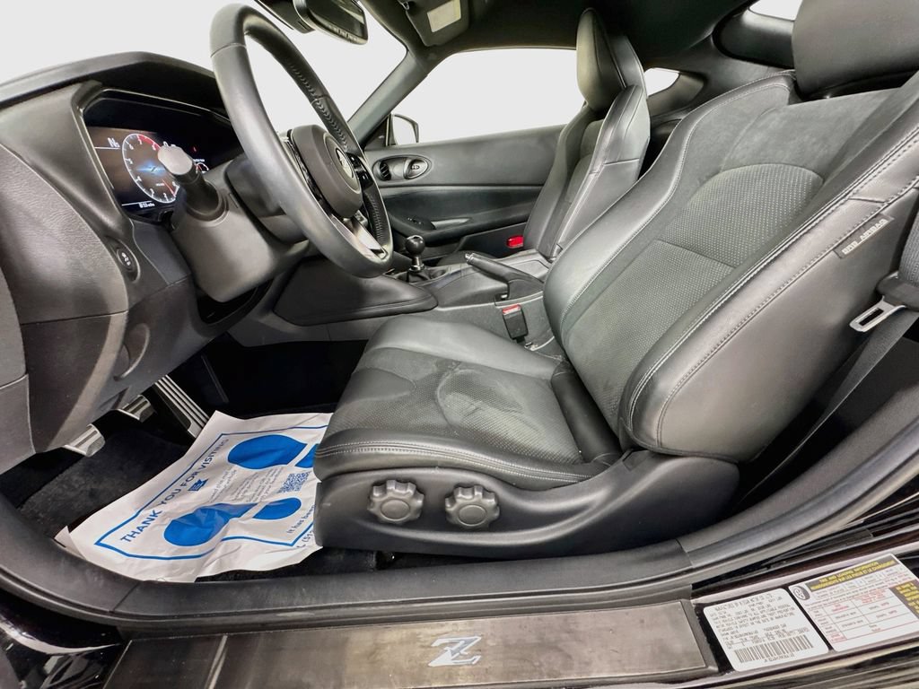 Used 2024 Nissan Z Performance w/ Floor Mat Package RWD image 27