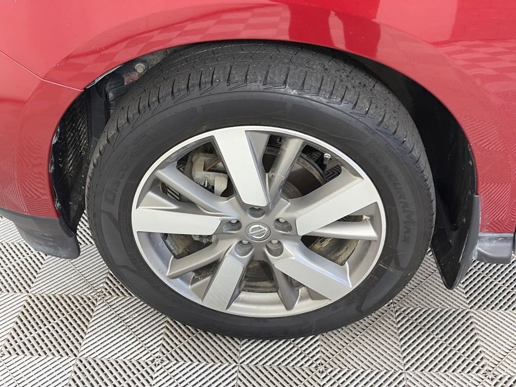 Used 2016 Nissan Pathfinder Platinum w/ Family Entertainment Package AWD/4WD image 8