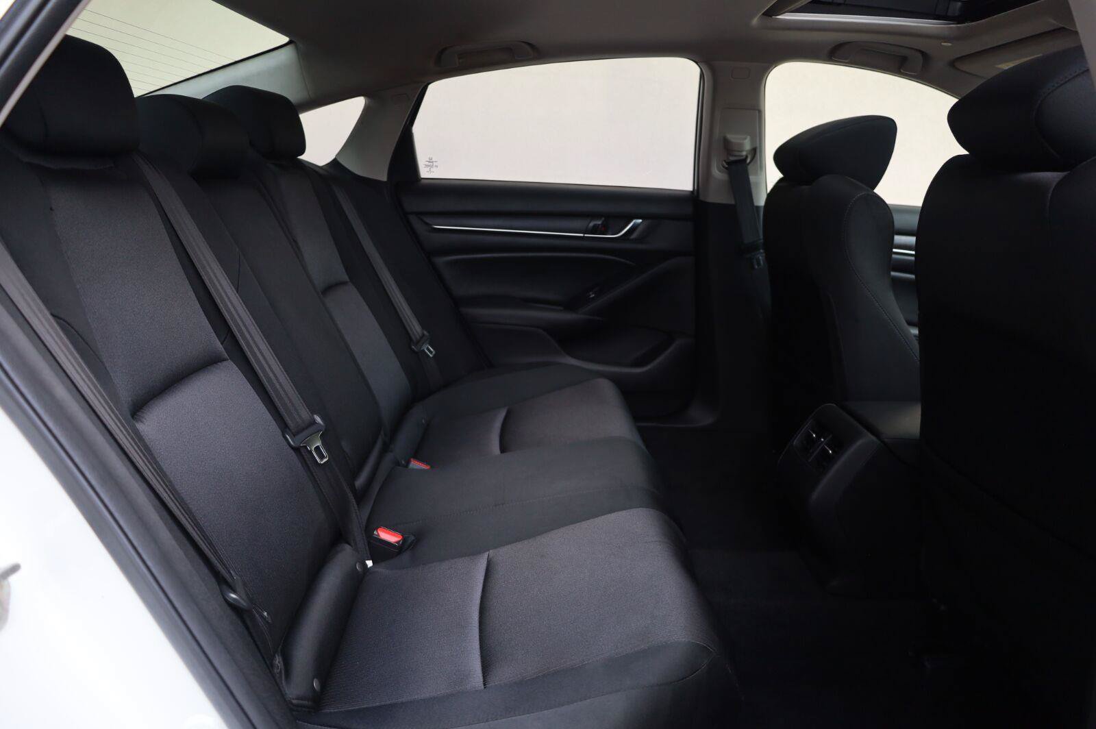 Used 2019 Honda Accord EX image 26