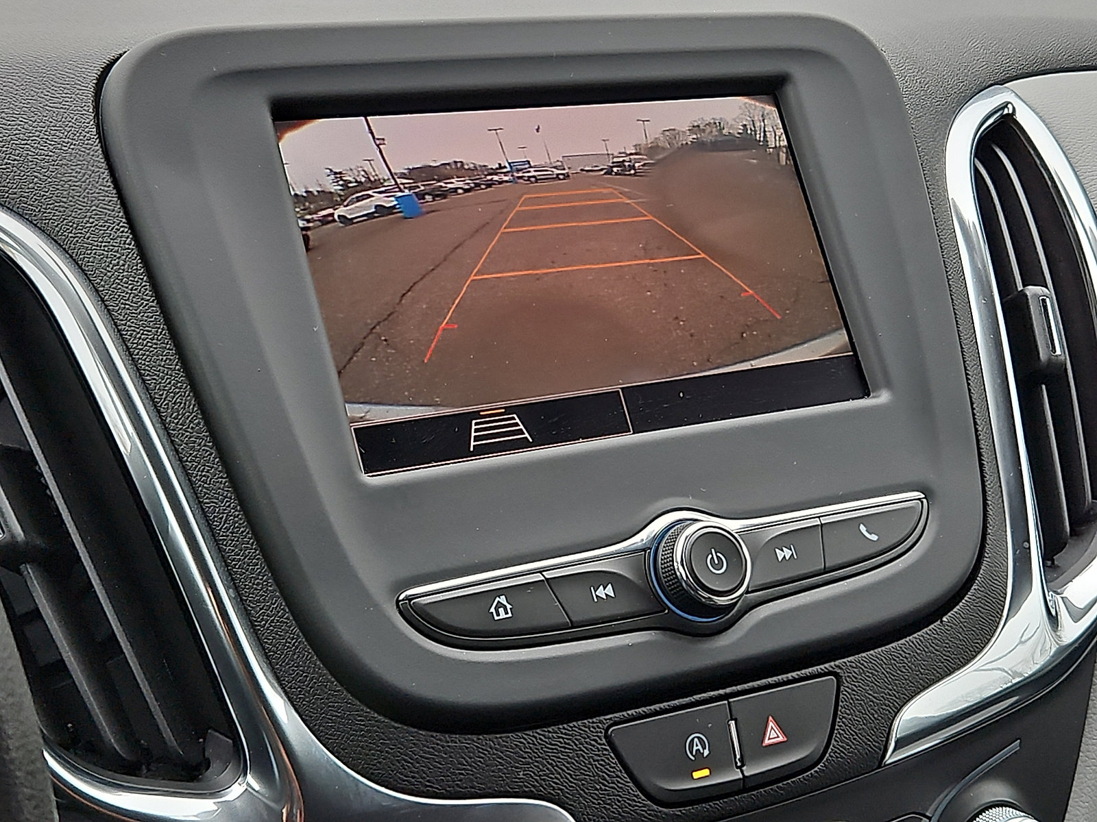 Used 2024 Chevrolet Equinox LS w/ LS Convenience Package AWD/4WD image 16