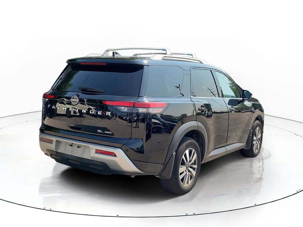 Used 2022 Nissan Pathfinder SL AWD/4WD image 3