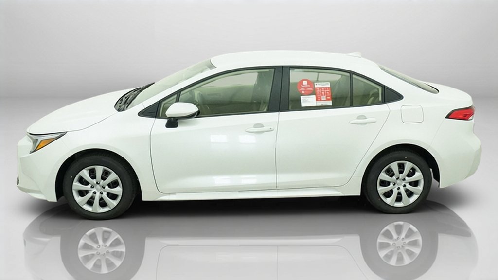 New 2027 Toyota Corolla LE FWD image 2