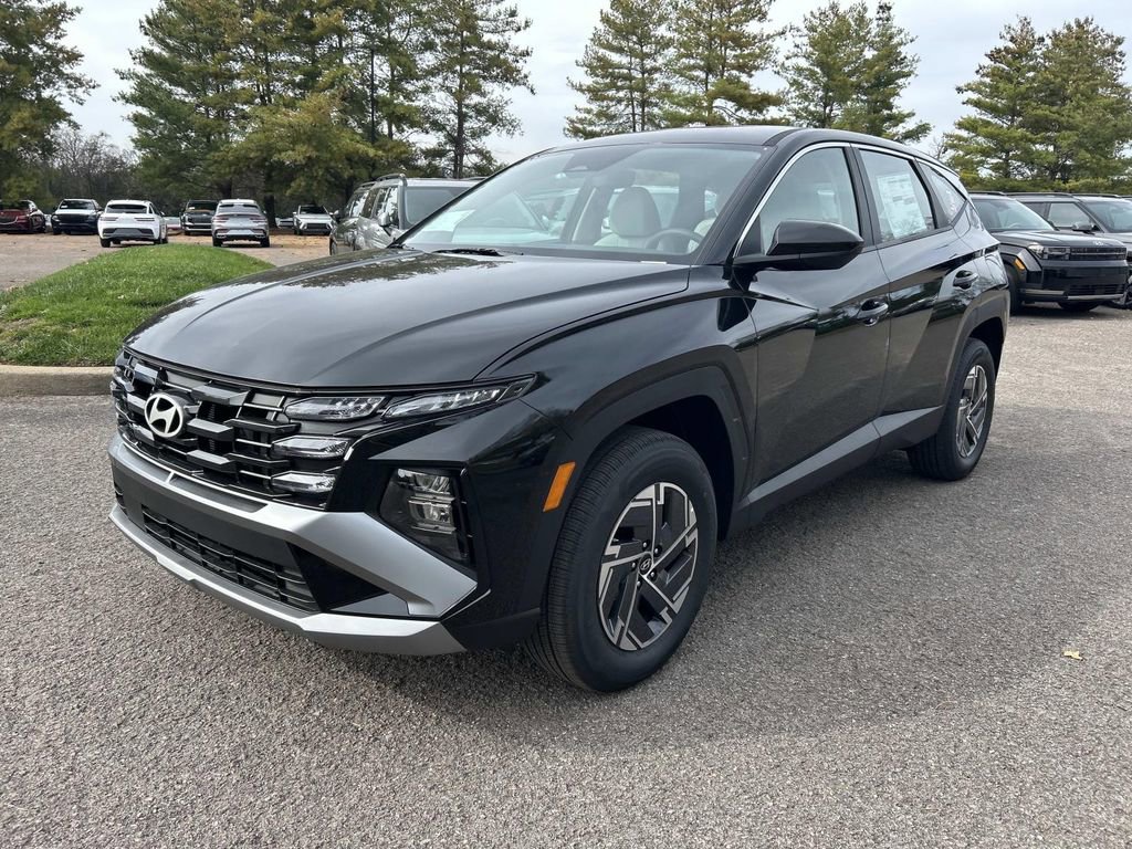 New 2026 Hyundai Tucson Blue SE w/ Tow & Go Package AWD/4WD image 3