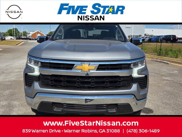 Used 2024 Chevrolet Silverado 1500 LT w/ Protection Package RWD image 2