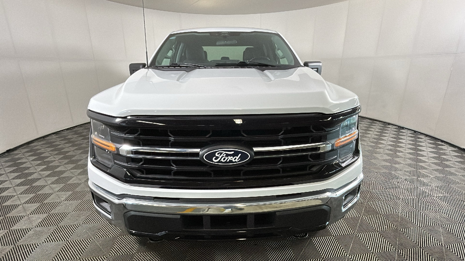Used 2025 Ford F150 XLT AWD/4WD image 8