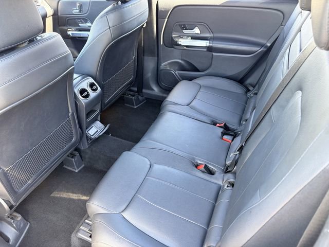 Used 2021 Mercedes-Benz GLB 250 image 24