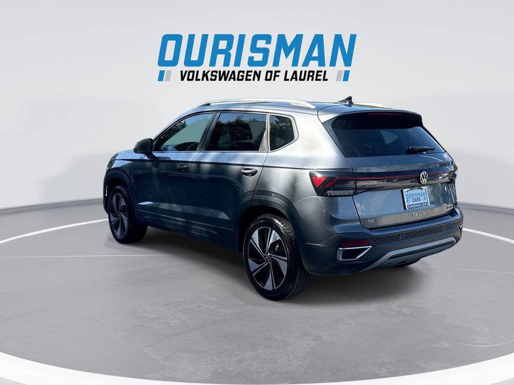 Used 2025 Volkswagen Taos SE AWD/4WD image 6