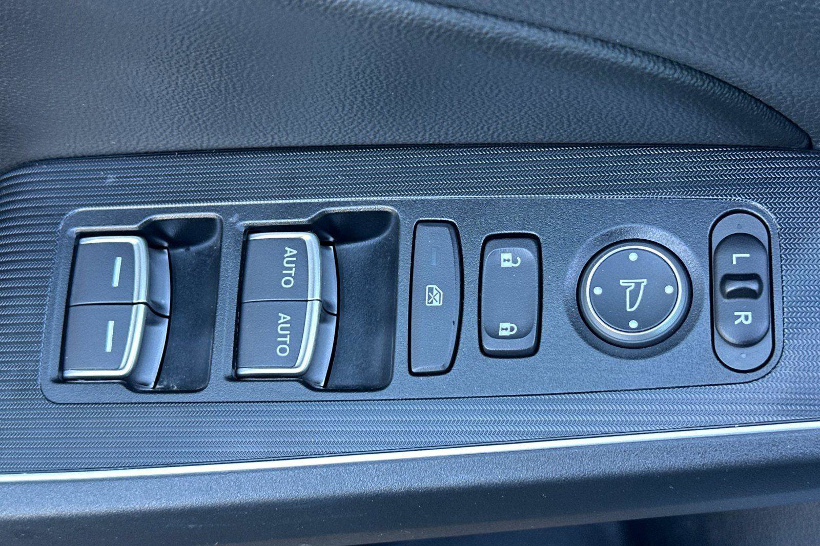 Used 2024 Honda Civic Touring image 11