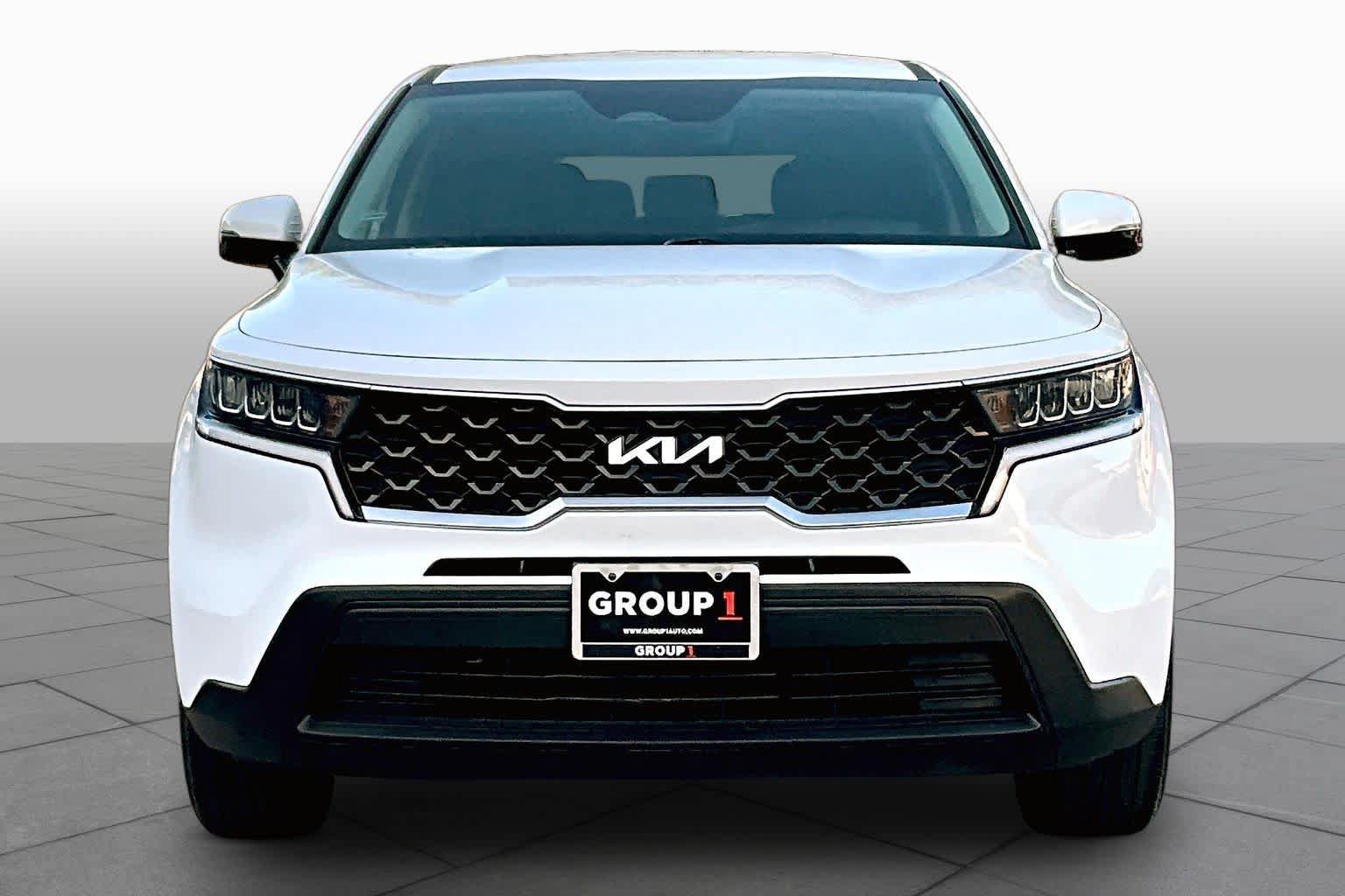 Used 2022 Kia Sorento LX FWD image 4