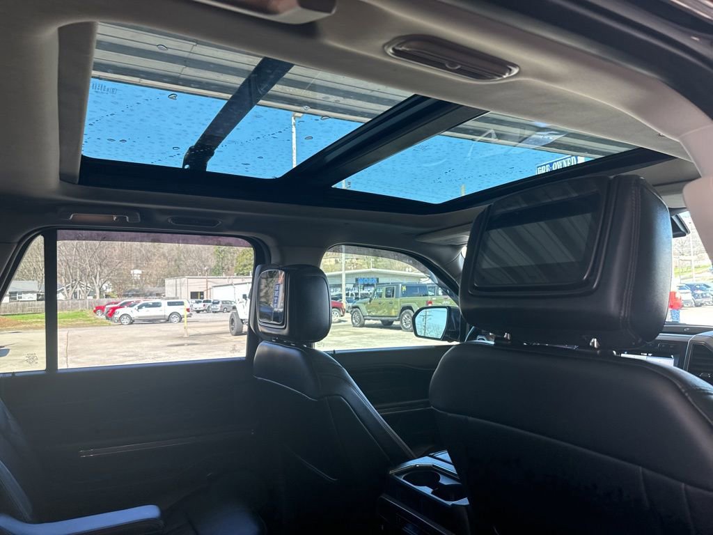 Used 2019 Ford Expedition Max Platinum AWD/4WD image 28