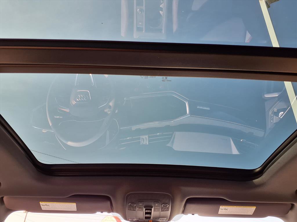 New 2025 Audi Q3 2.0T Premium Plus image 5