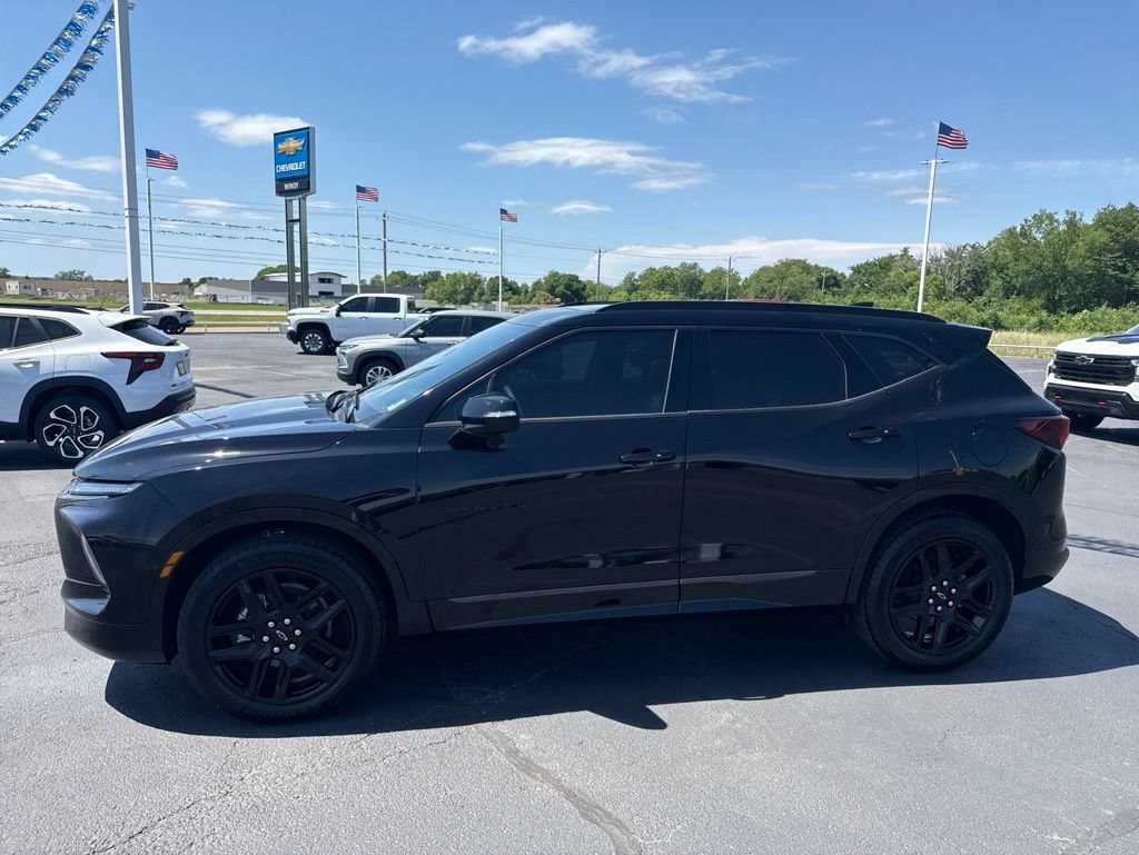 New 2025 Chevrolet Blazer RS w/ Driver Confidence II Package FWD image 2