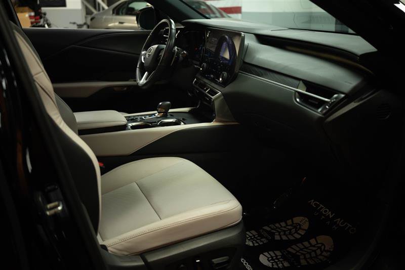 Used 2023 Lexus RX 350h w/ Cold Area Package AWD/4WD image 14