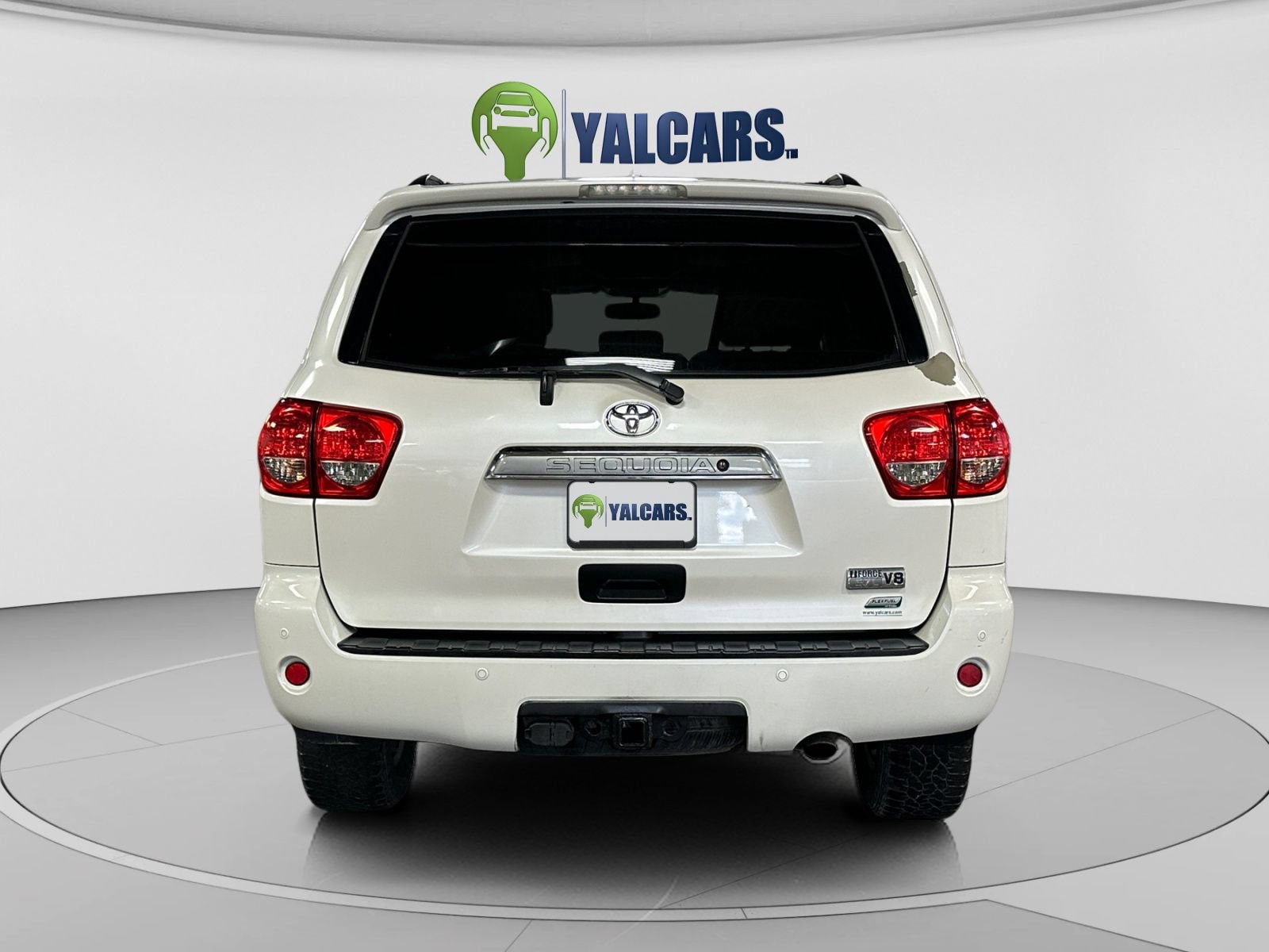 Used 2014 Toyota Sequoia Platinum AWD/4WD image 4