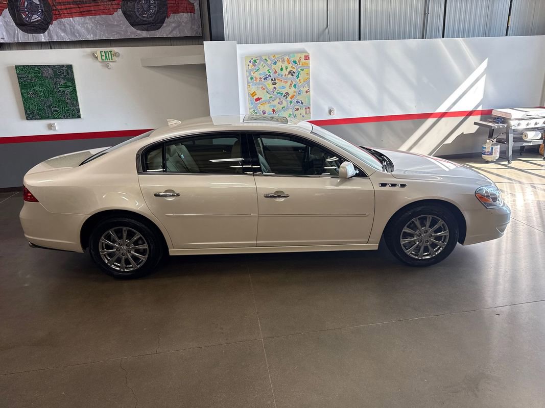 Used 2011 Buick Lucerne CXL image 12