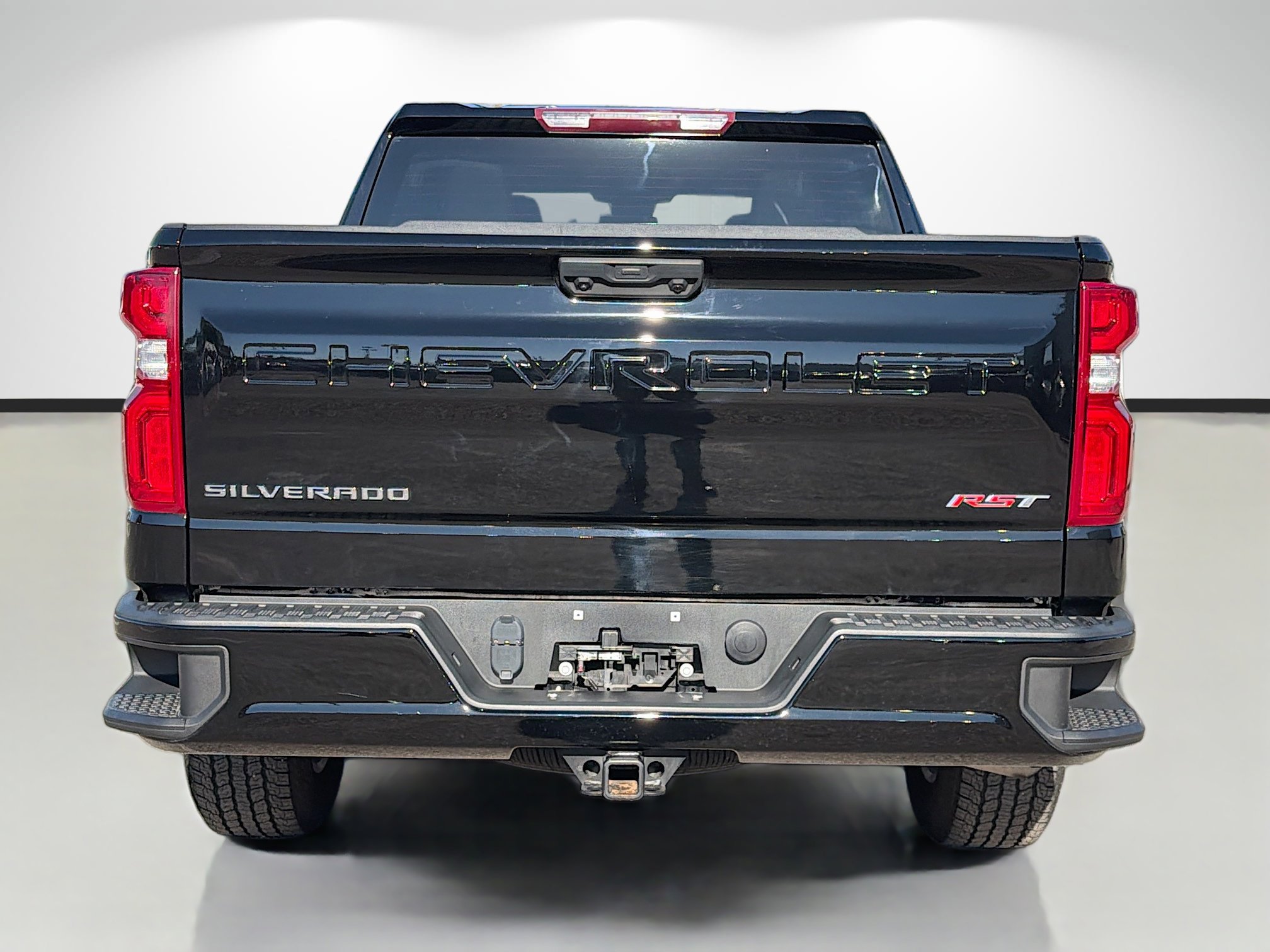 Used 2024 Chevrolet Silverado 1500 RST w/ Protection Package AWD/4WD image 4