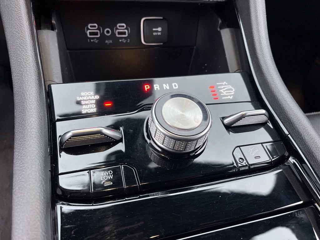 Used 2023 Jeep Grand Cherokee L Overland w/ Rear Seat Video Group I image 15