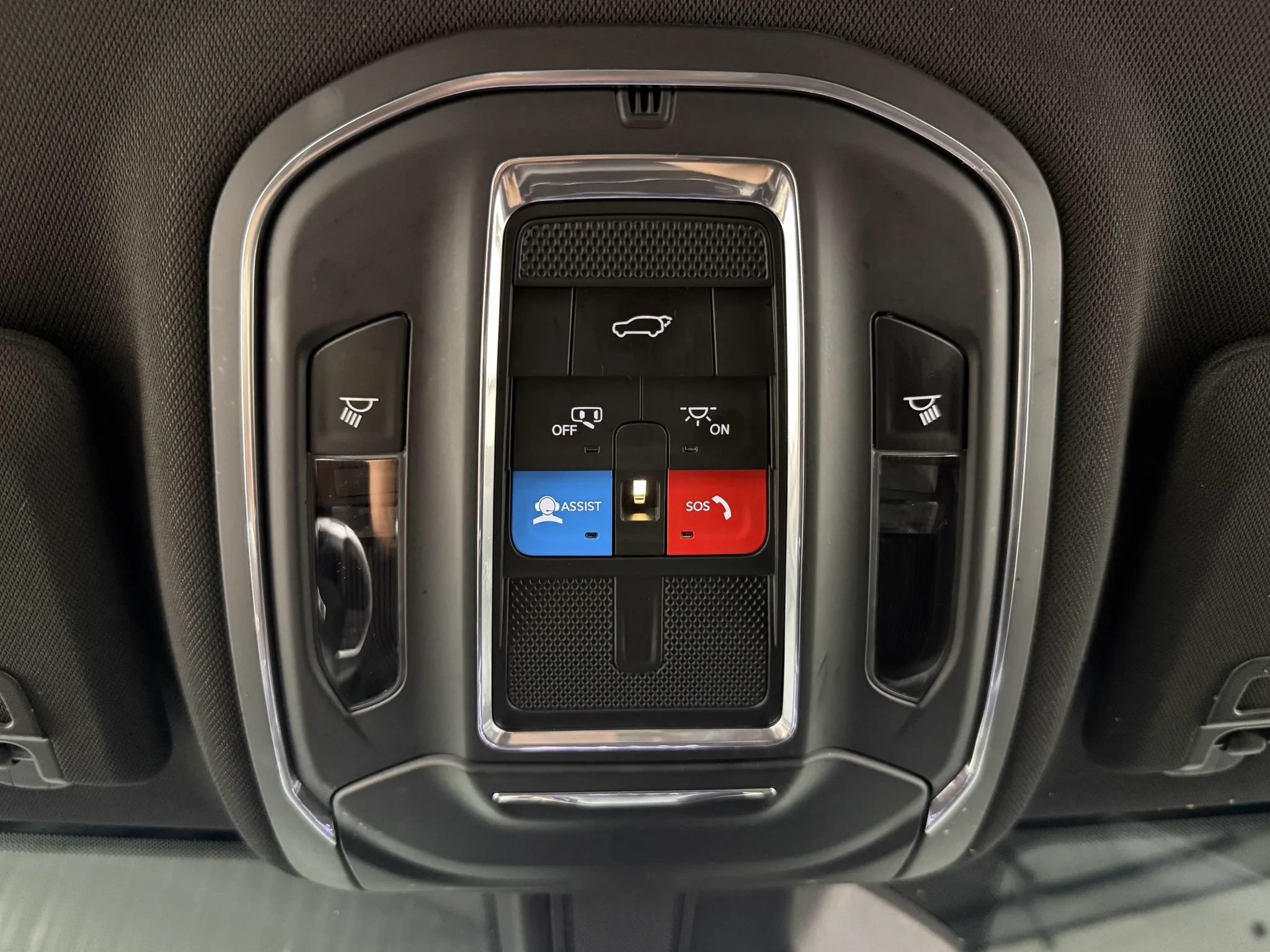 Used 2023 Jeep Grand Cherokee L Laredo AWD/4WD image 31