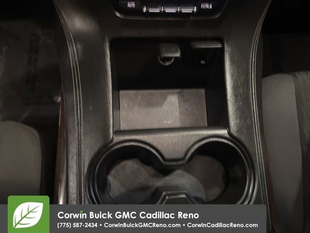 Used 2017 GMC Yukon SLE w/ HD Trailering Package image 27