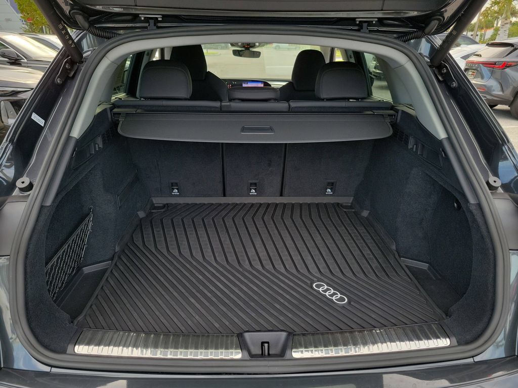 Certified 2025 Audi Q5 Premium w/ Premium Plus AWD/4WD image 30