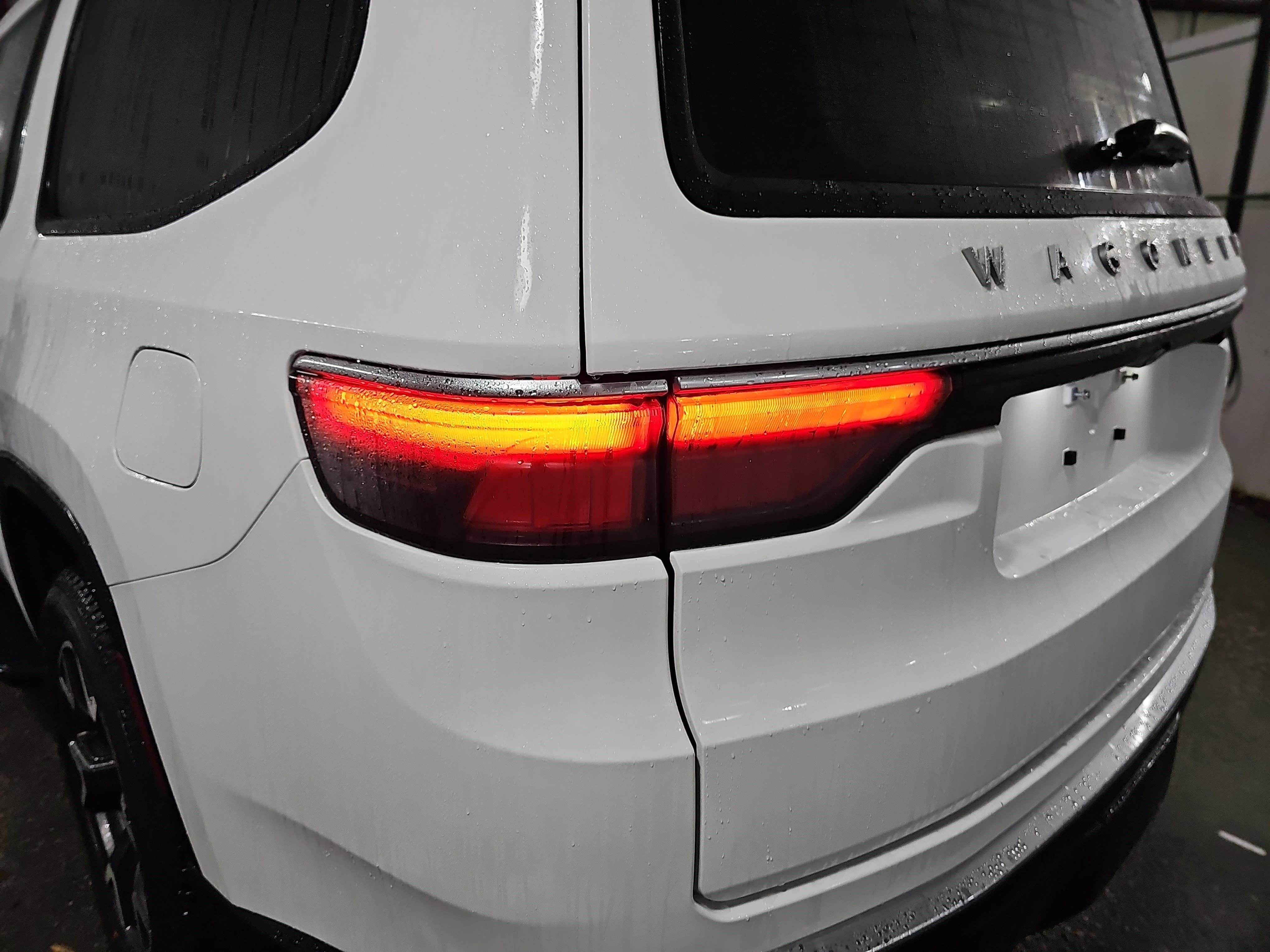 Used 2024 Jeep Wagoneer Series III image 37