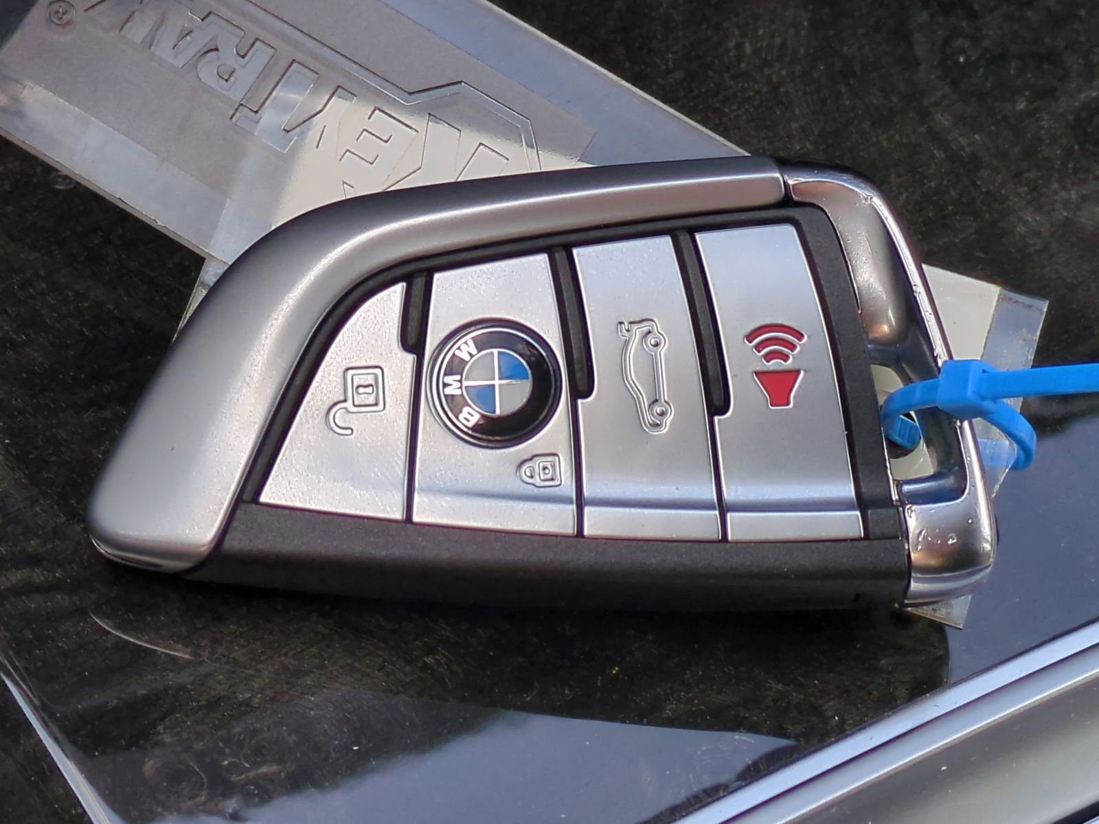 Used 2023 BMW M550i xDrive image 34