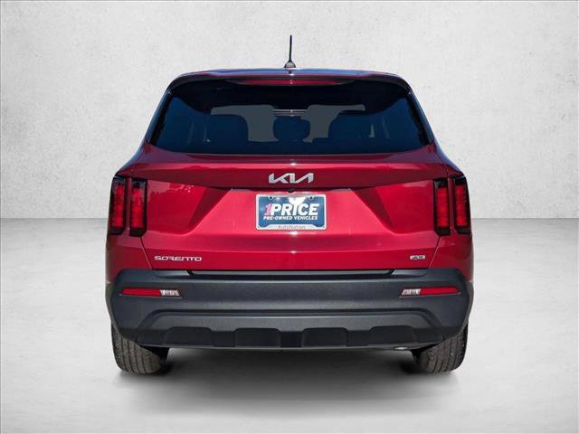Used 2023 Kia Sorento LX AWD/4WD image 7