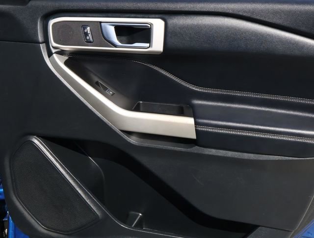 Used 2020 Ford Explorer XLT w/ Equipment Group 202A RWD image 18