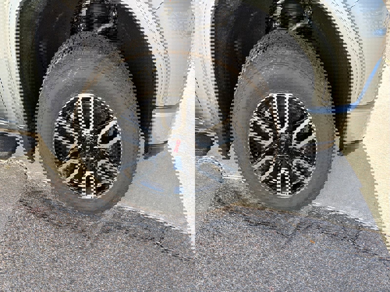 New 2026 GMC Sierra 1500 AT4 w/ AT4 Premium Package image 11