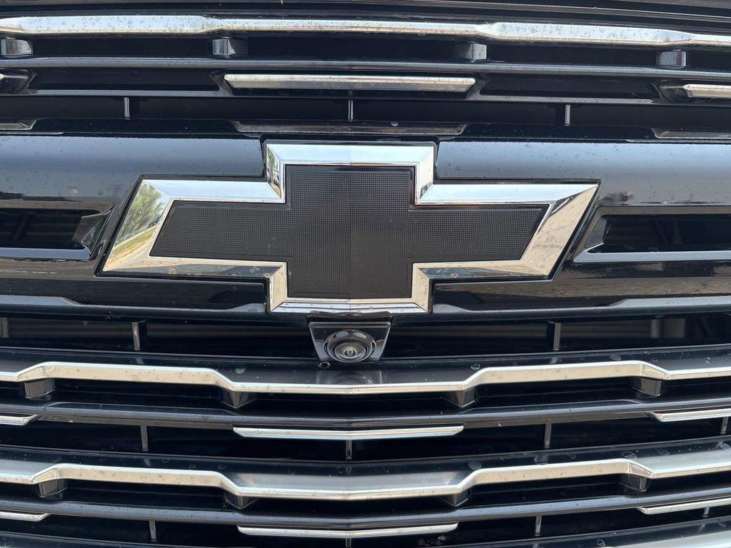 Certified 2025 Chevrolet Tahoe High Country AWD/4WD image 37