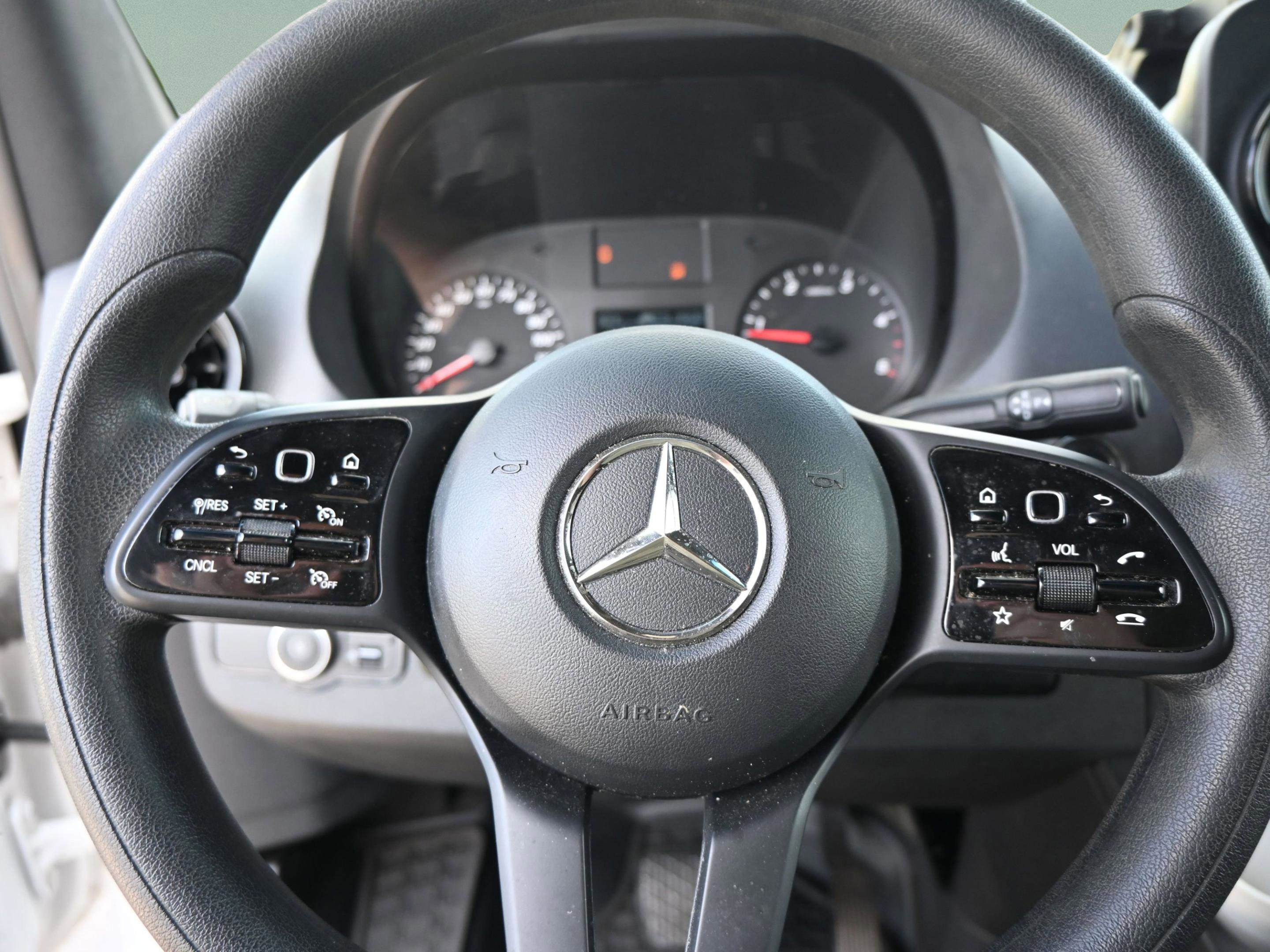 Used 2020 Mercedes-Benz Sprinter 2500 image 11