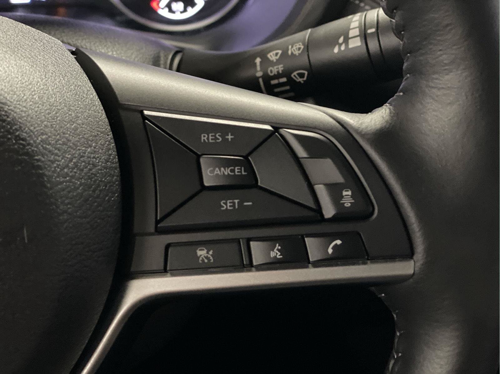 Used 2025 Nissan Sentra SV w/ All-Weather Package FWD image 31
