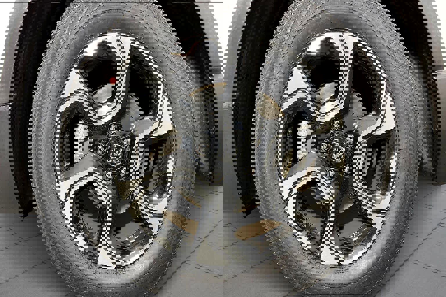 Used 2019 Honda CR-V Touring image 10