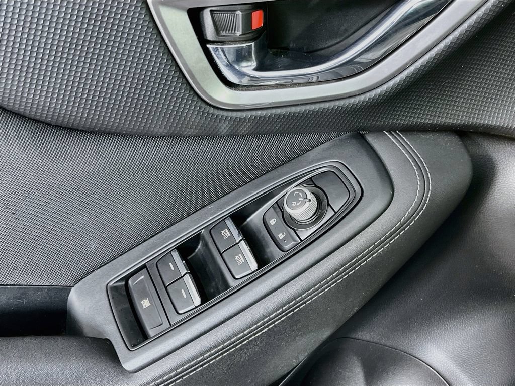 Used 2020 Subaru Forester Premium AWD/4WD image 26