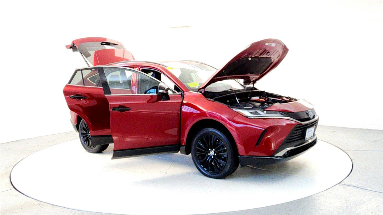 Certified 2023 Toyota Venza Nightshade image 12