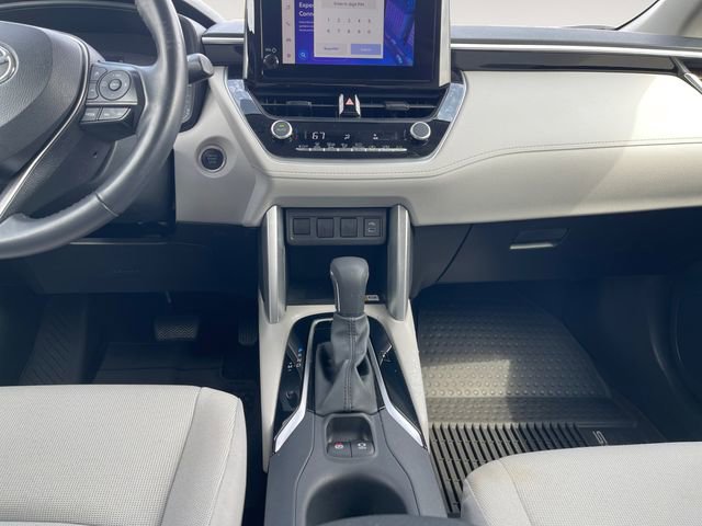 Used 2023 Toyota Corolla Cross LE image 11