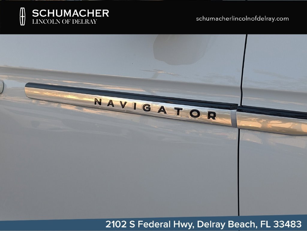 New 2026 Lincoln Navigator Premiere AWD/4WD image 10