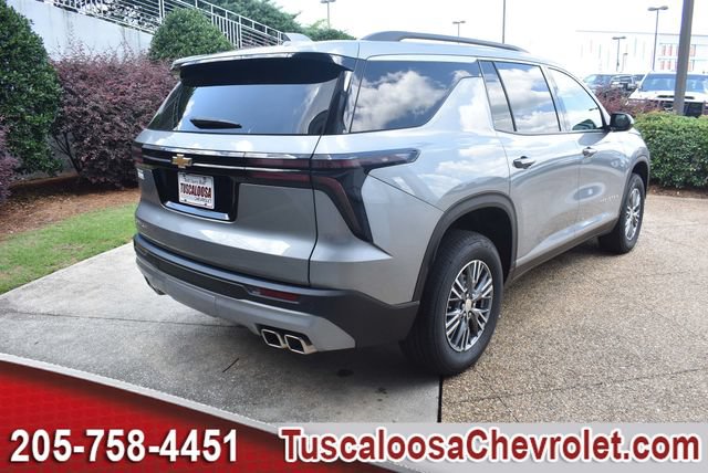 Used 2025 Chevrolet Traverse LT w/ LPO, Floor Liner Package FWD image 12