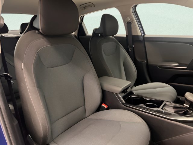 Used 2025 Kia K4 FWD image 11