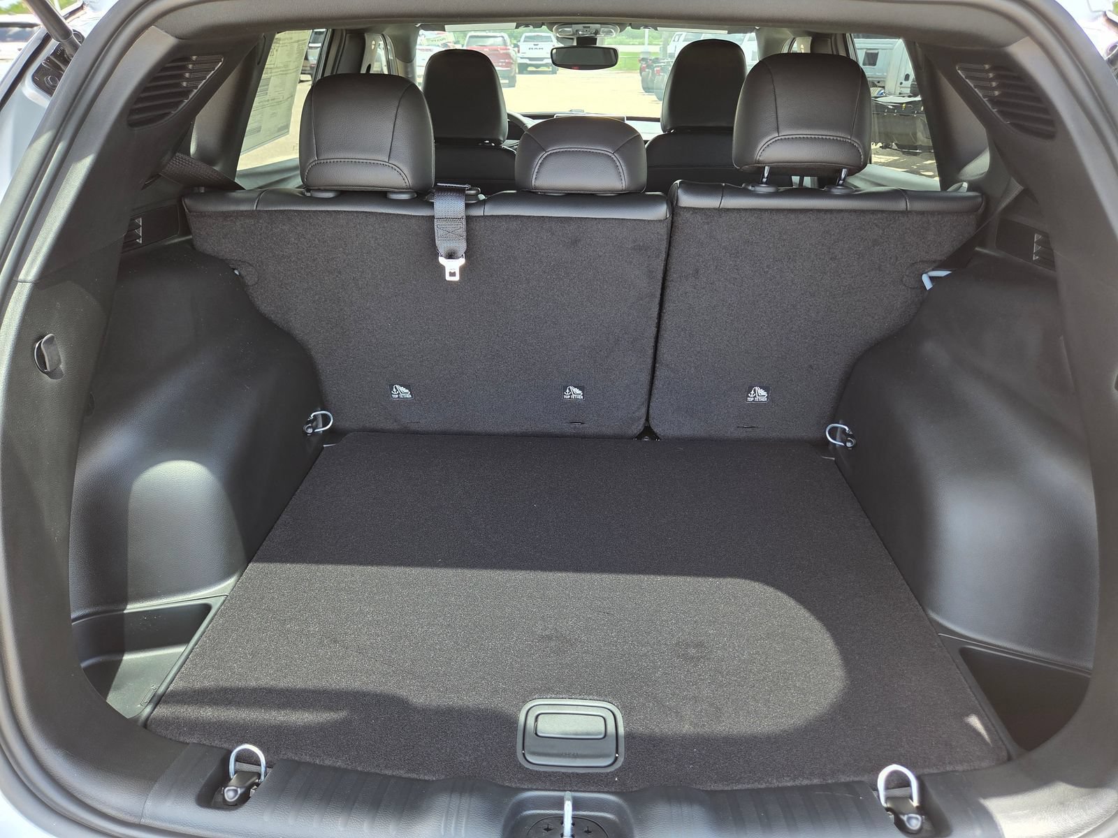 New 2026 Jeep Compass Latitude AWD/4WD image 27