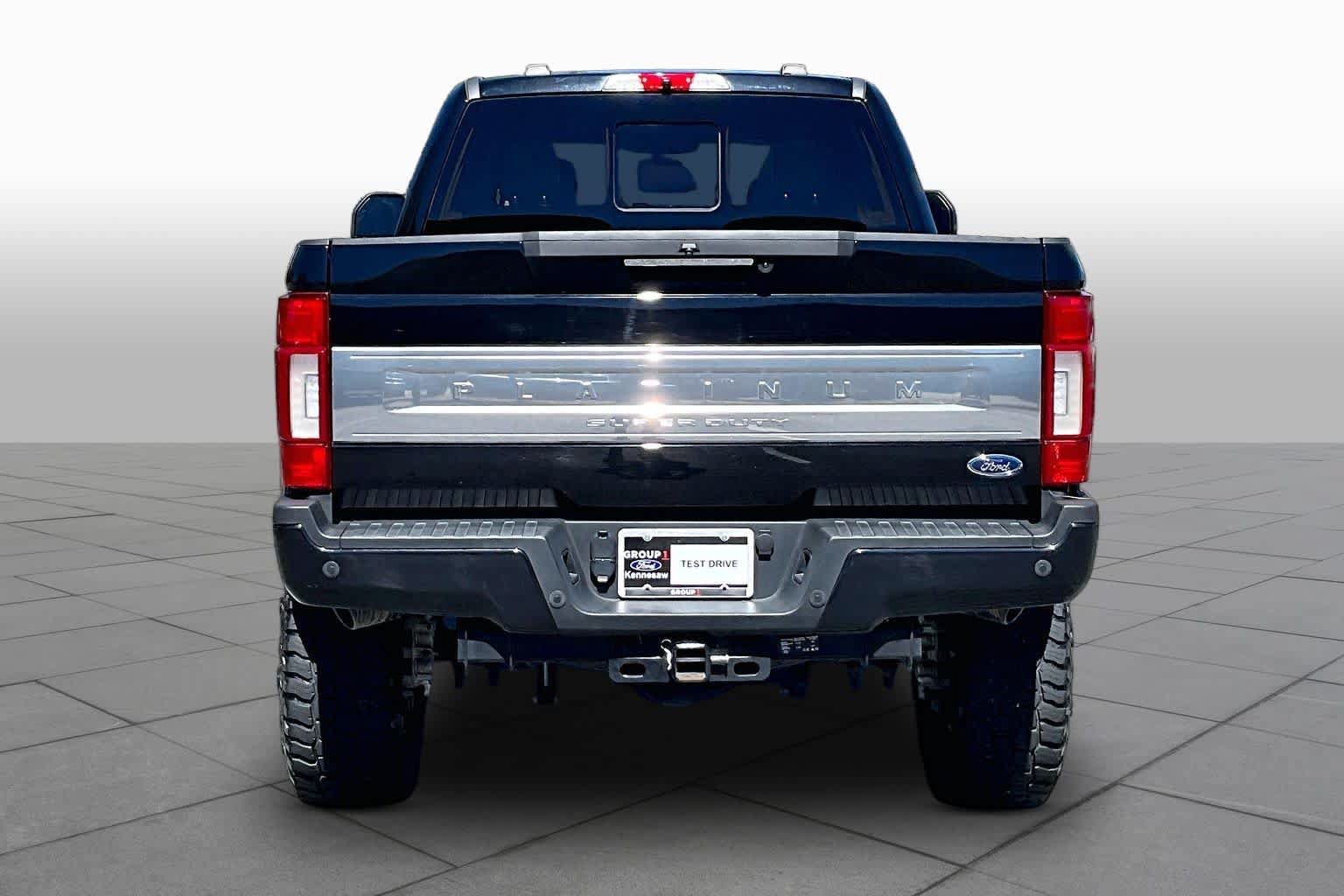Used 2022 Ford F350 Platinum AWD/4WD image 5
