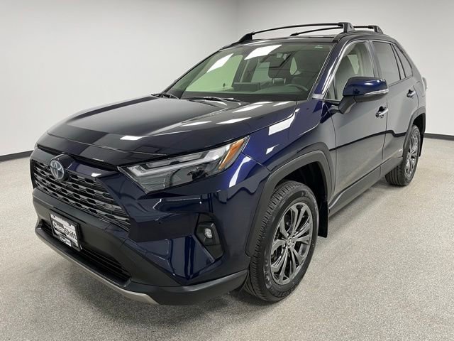 Used 2022 Toyota RAV4 Limited w/ Limited Grade Weather Package AWD/4WD image 4