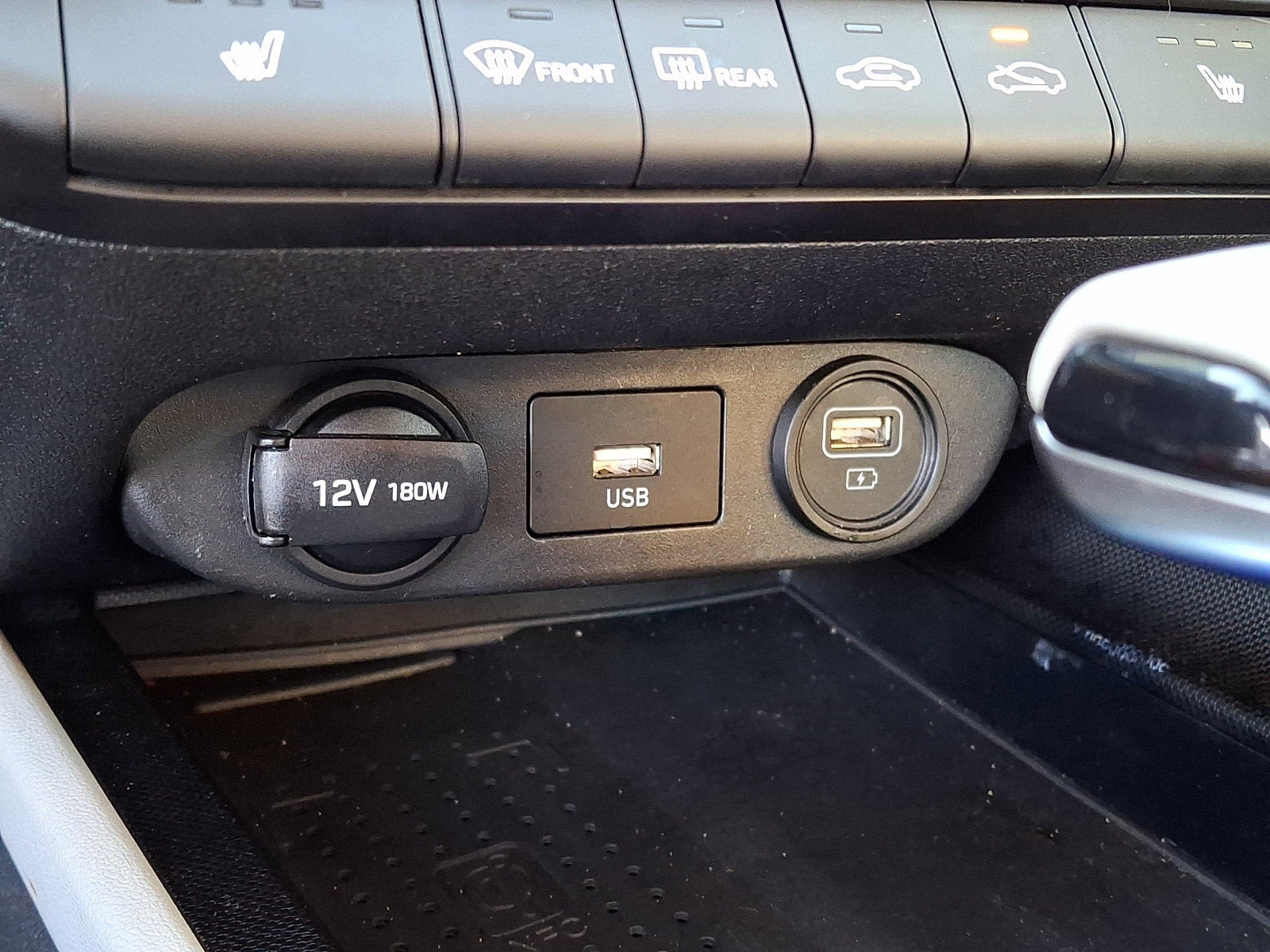 Certified 2023 Hyundai Elantra Limited FWD image 18