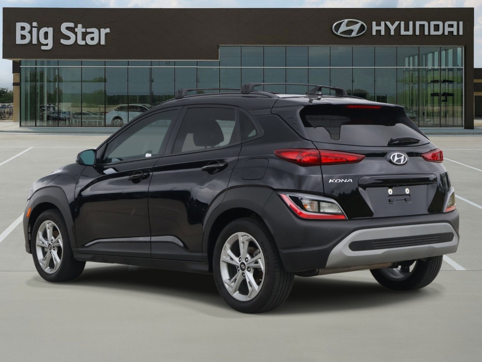 Used 2023 Hyundai Kona SEL FWD image 3