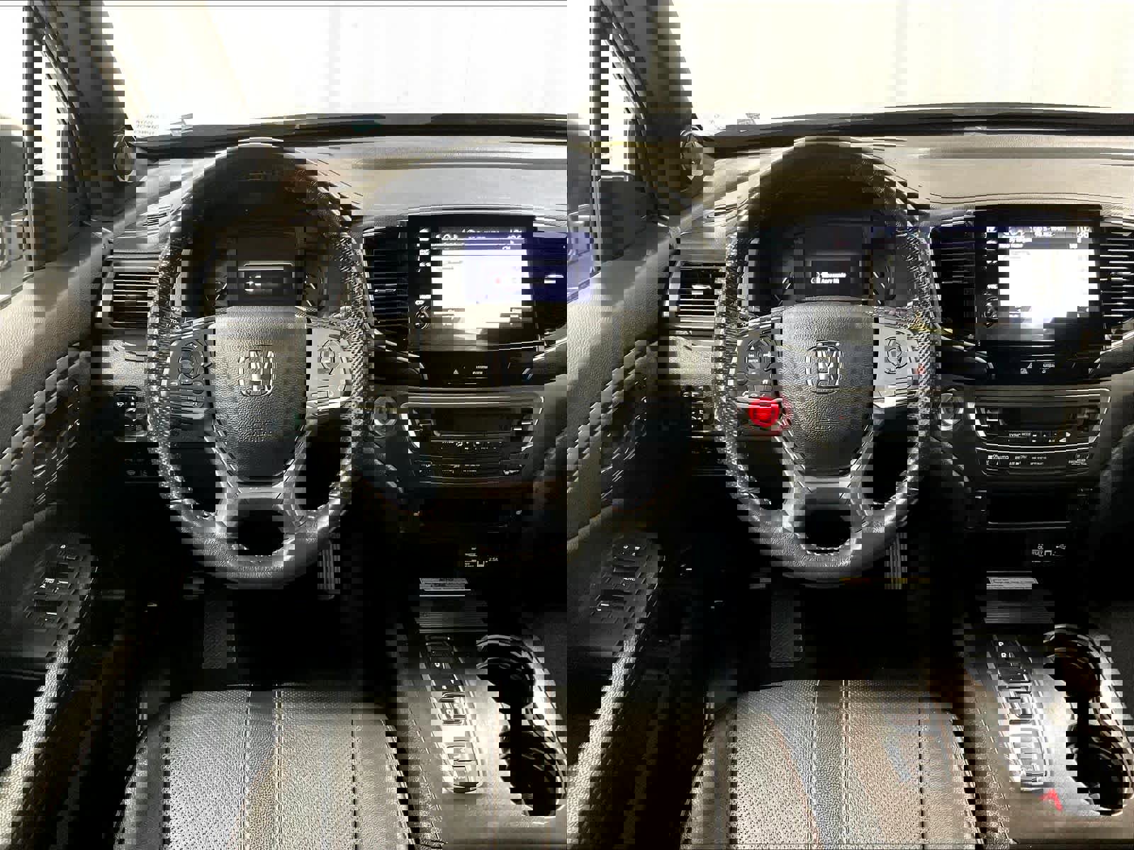 Used 2022 Honda Passport TrailSport image 17