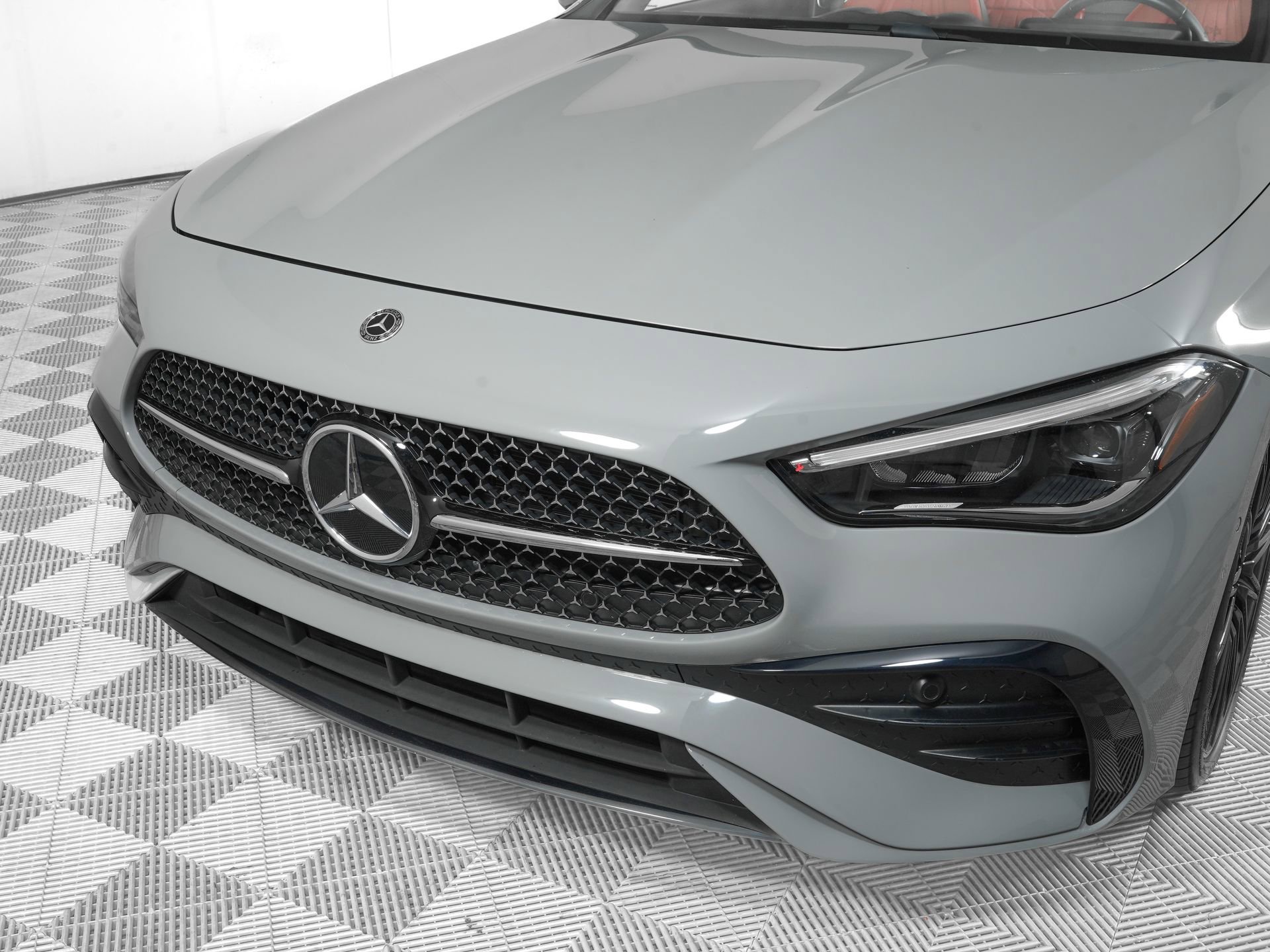 Used 2024 Mercedes-Benz CLE 300 4MATIC Cabriolet image 30