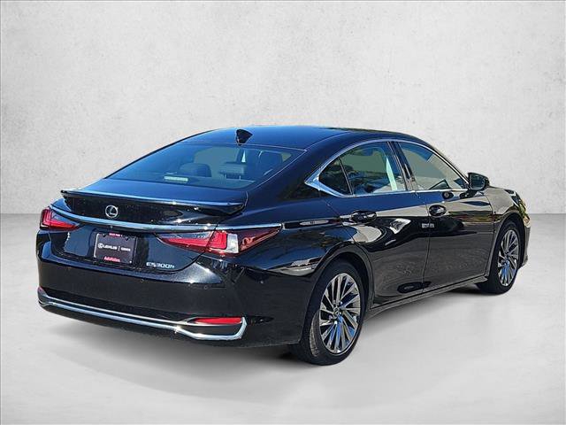 Used 2024 Lexus ES 300h w/ Accessory Package (Z1) FWD image 5